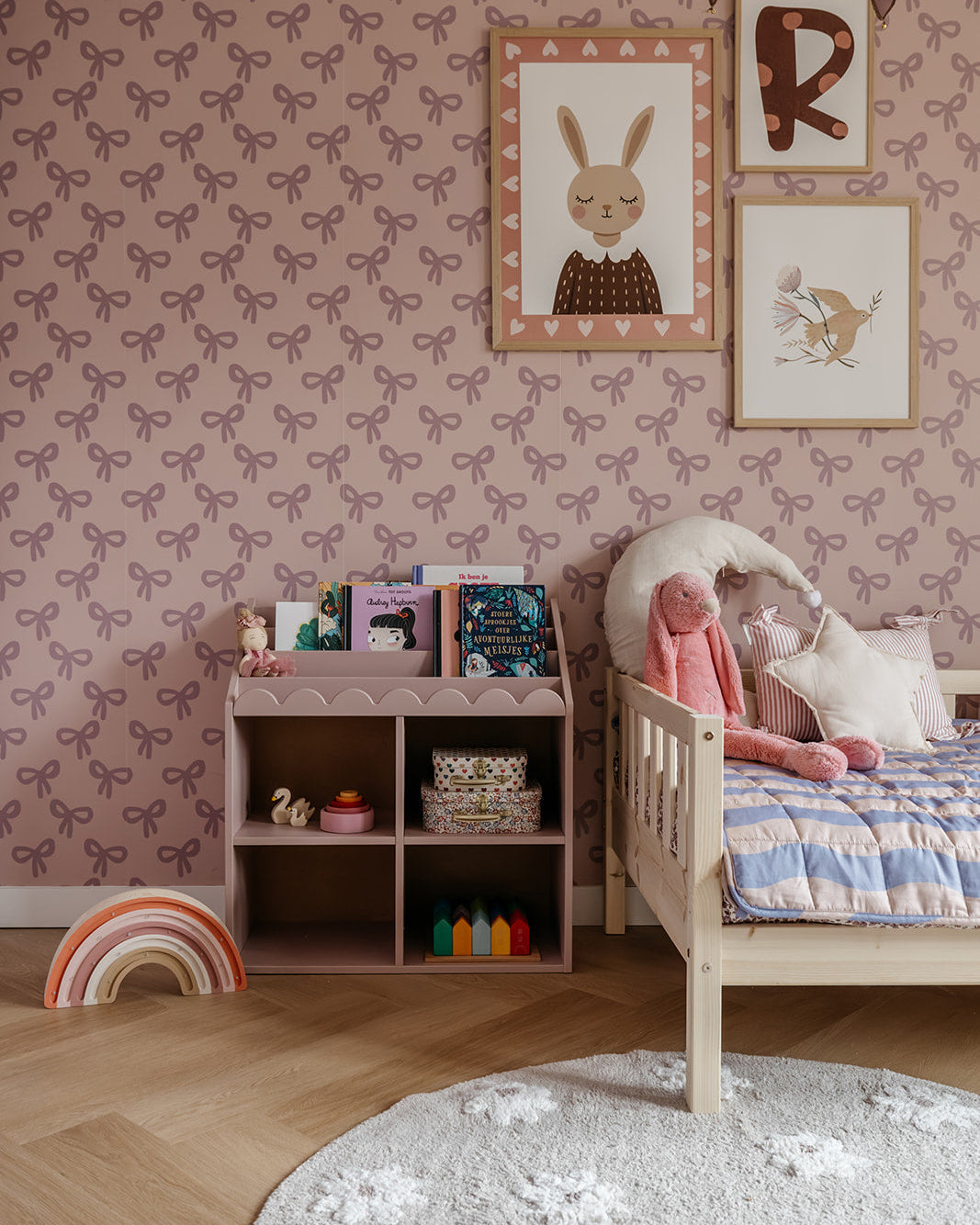 Book Nook, Montessori Bookshelf, Vintage Rose