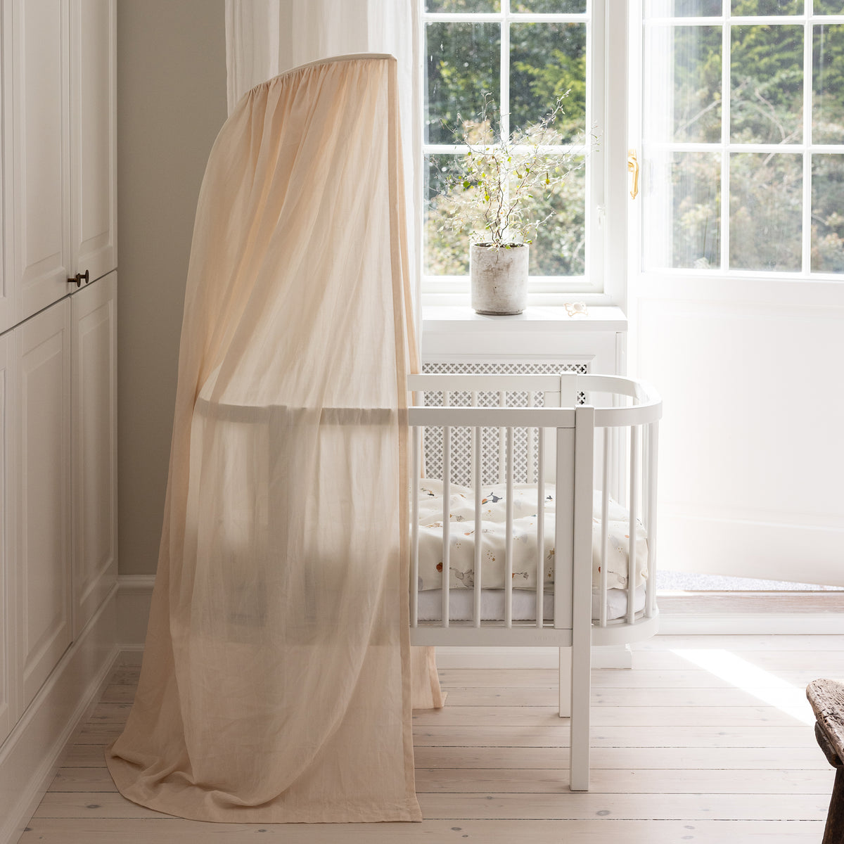 Sebra, Bedside Kehto, White