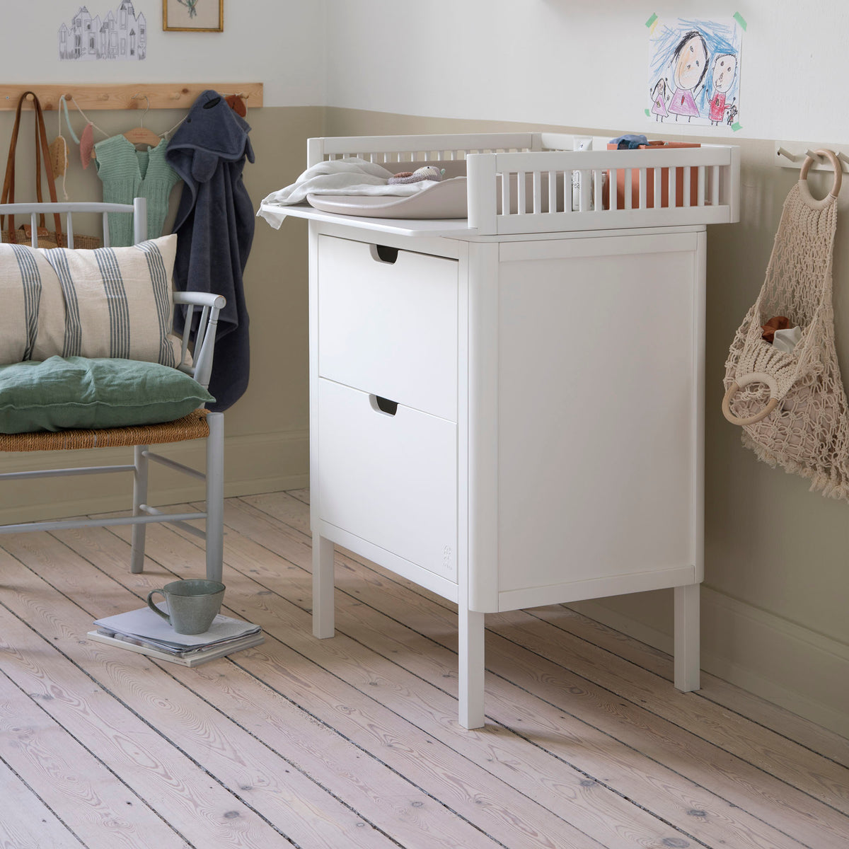 Zebra, Chest of drawers/Dressing table, Classic White