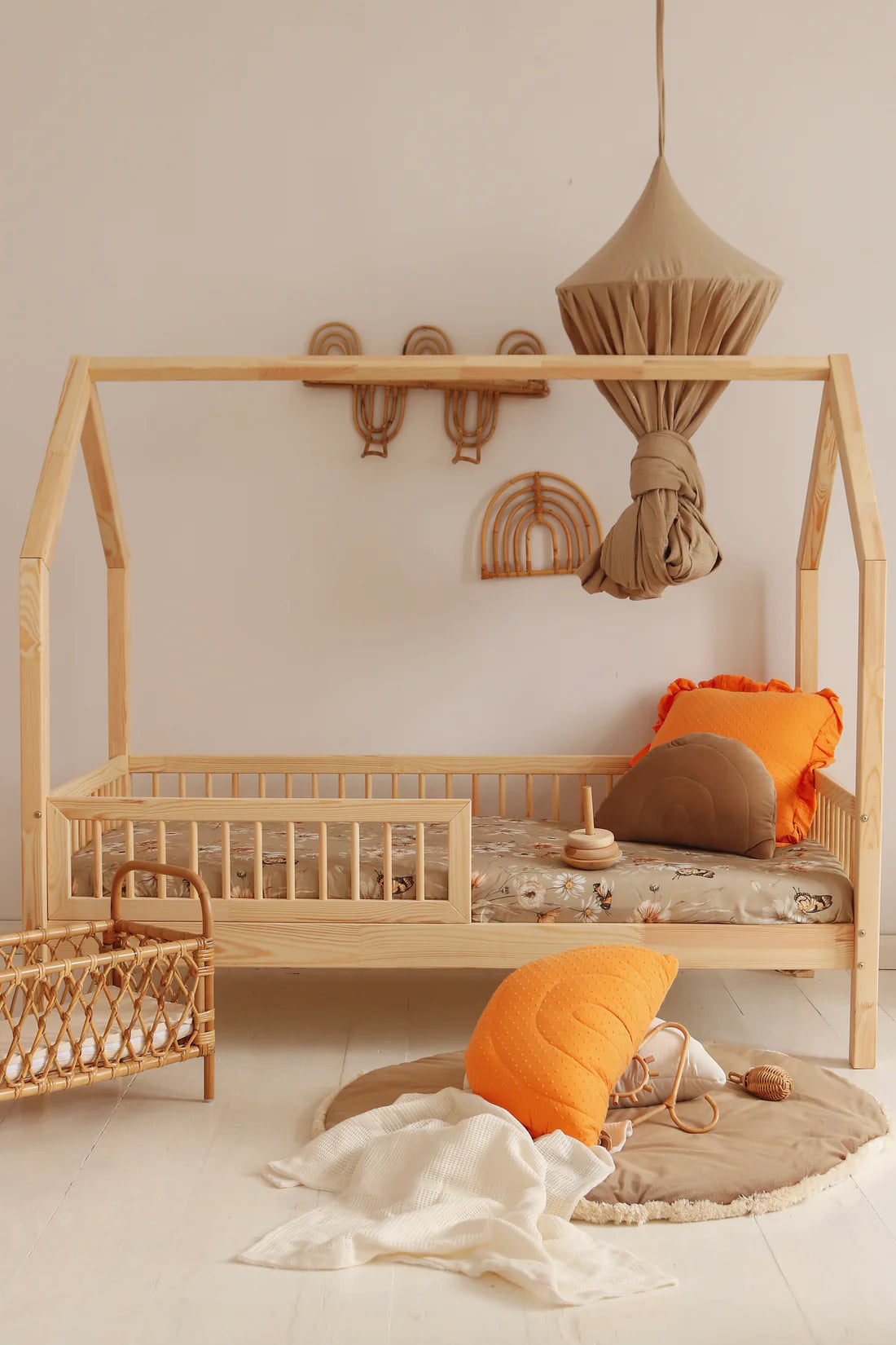 Matuu Velvet Carpet, Sunny Sand &amp; Ecru
