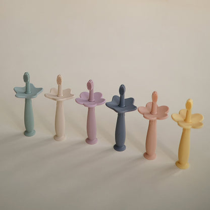 Mushie Flower Training toothbrush, Cambridge Blue