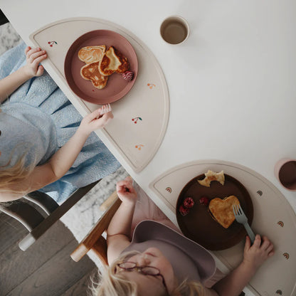 Mushie Silicone Dining Tray, Rainbows