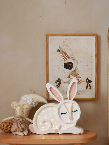 Little Lights, Yövalo, Bunny White