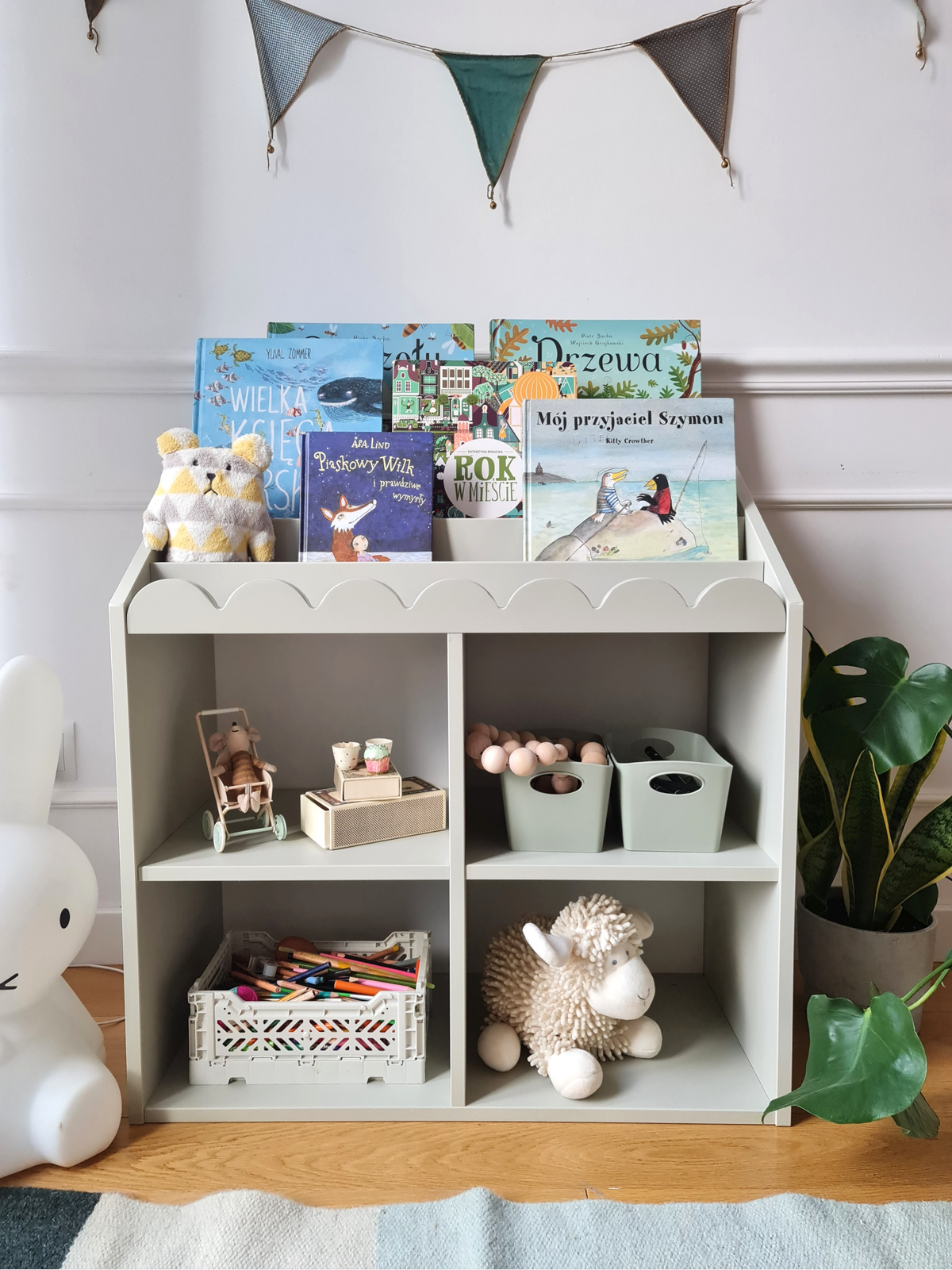 Book Nook, Montessori bokhylla, Sage