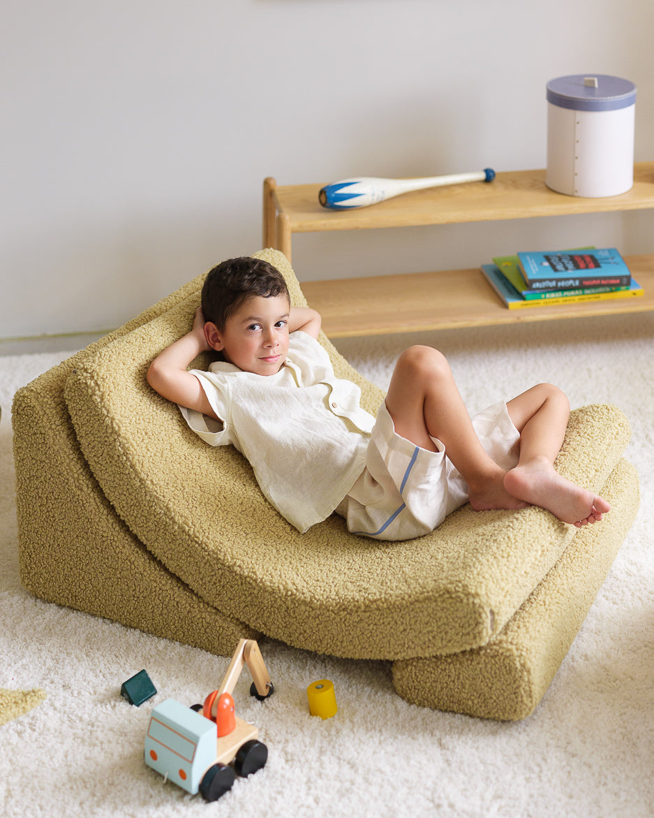 Wigiwama, Moon Chair Teddy, 2 Colors
