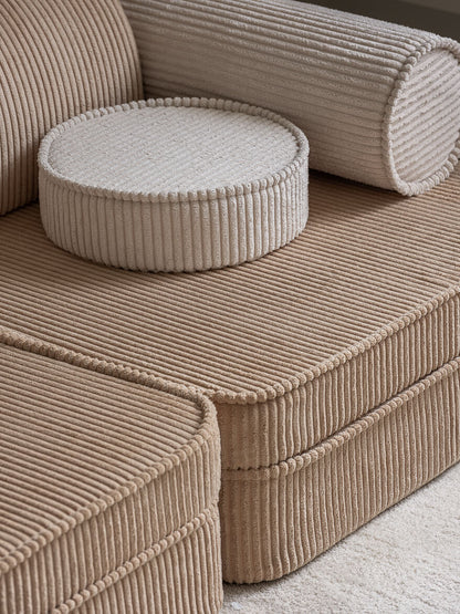 Wigiwama Settee, 2 colors