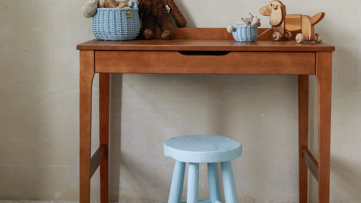 Woodies, Desk Noble, Walnut