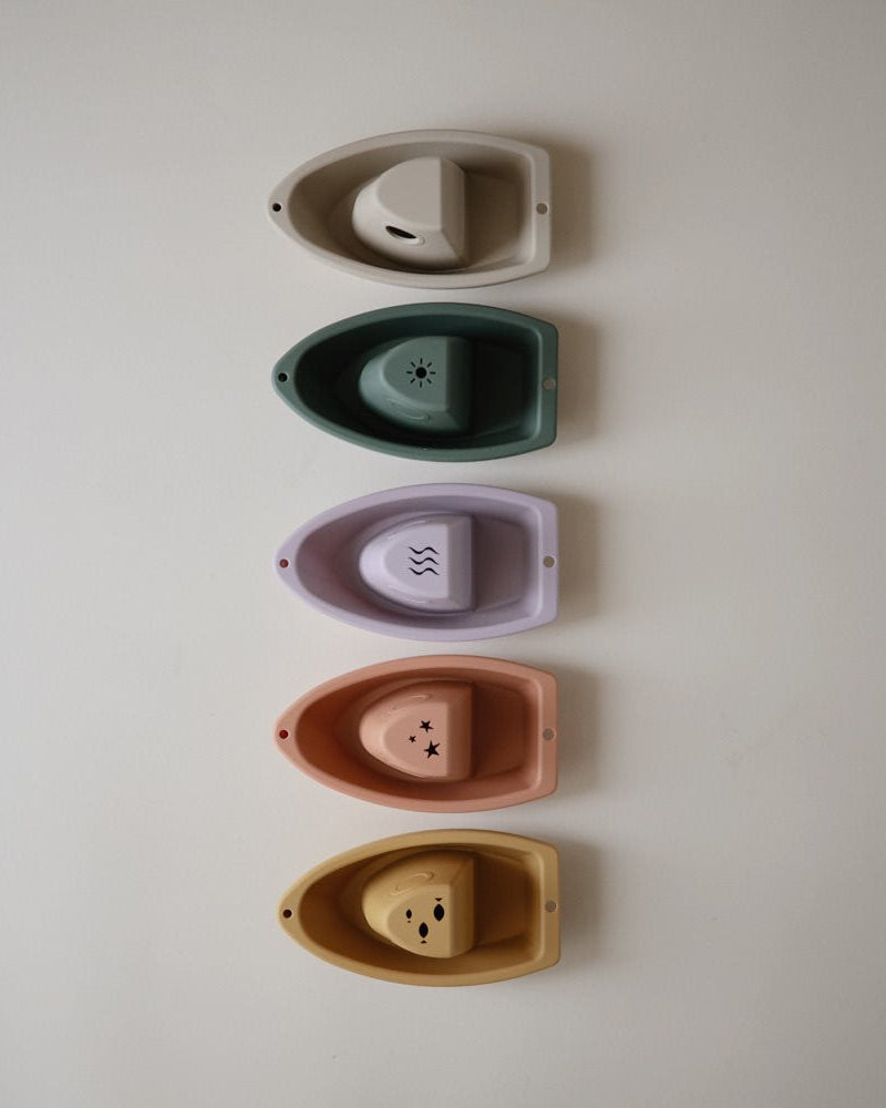 Mushie, Kylpylelu Boats Rustic