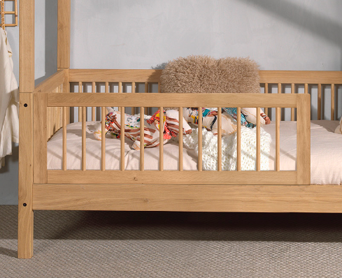 Vipack, Turvalaita, Forrest Oak