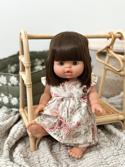 Minikane Sleepy-eyed Doll, Chloe, Various outfits