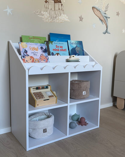 Bokvrå, Montessori bokhylla, snö