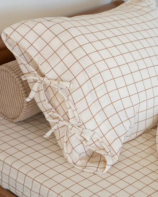 Matuu, Fitted sheet set, Brown Checked on Cream (3 different sizes)