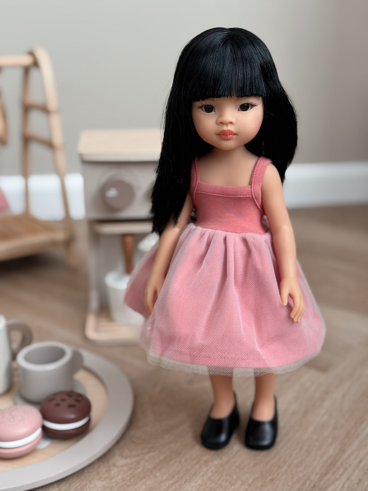 Minikane, Amigas, Doll Liu