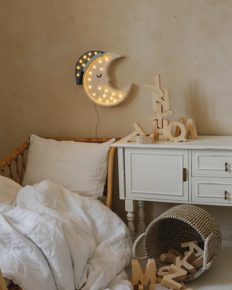 Little Lights, Yövalo, Moon, Midnight Blue
