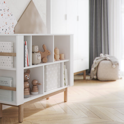 Pinio, Miloo, Matala Kirjahylly, White