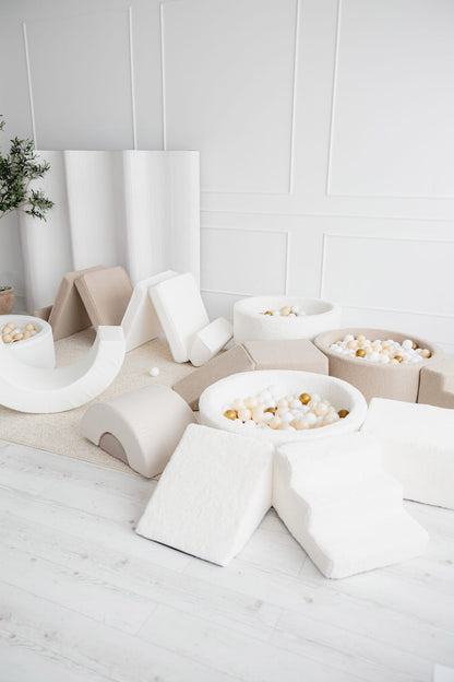 Monio, Pallomeri, Boucle White