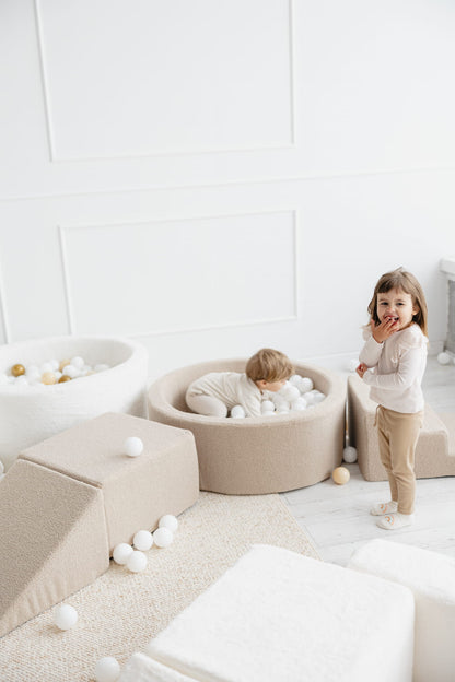 Monio, Pallomeri, Boucle White