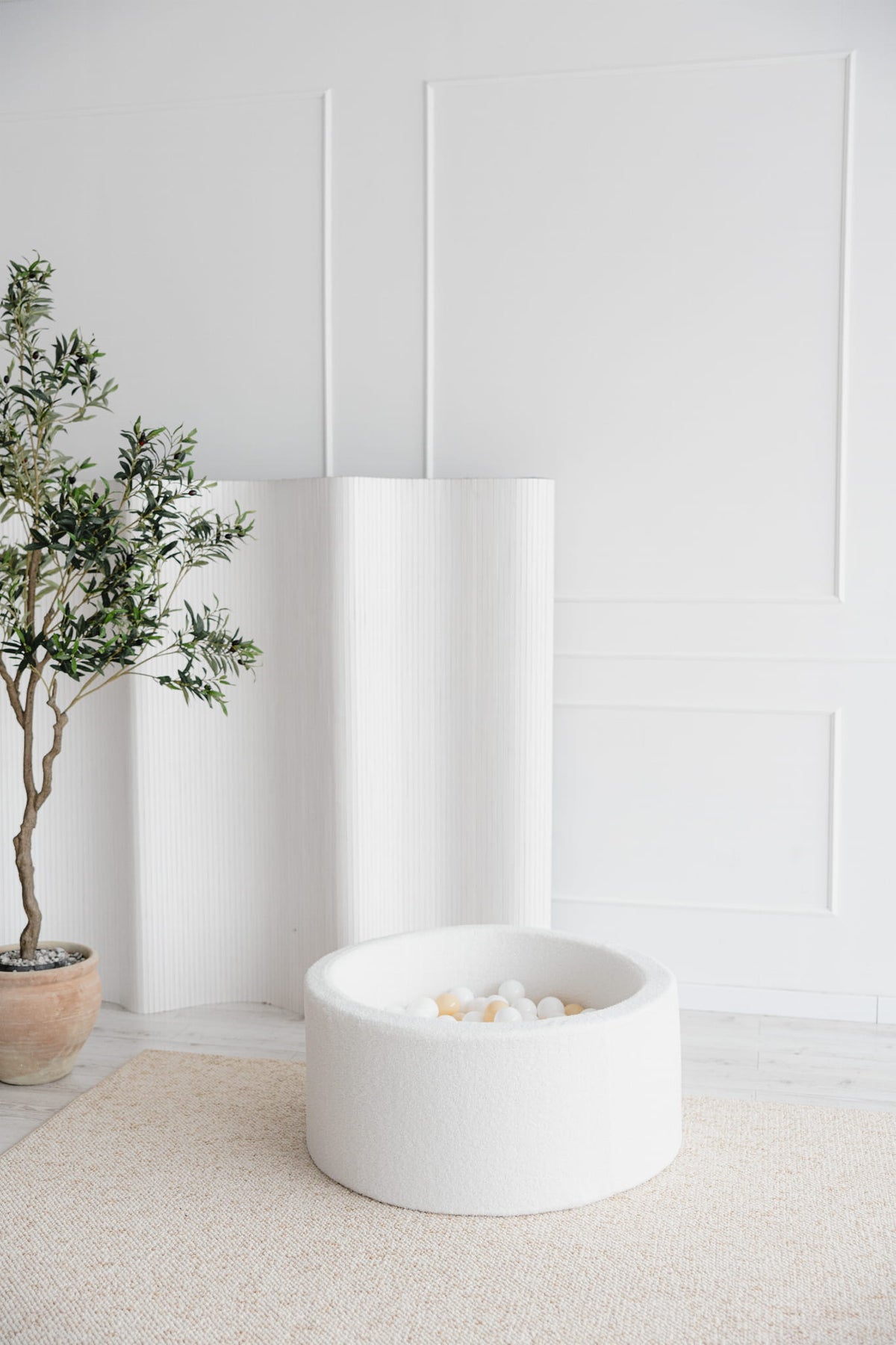 Monio, Pallomeri, Boucle White