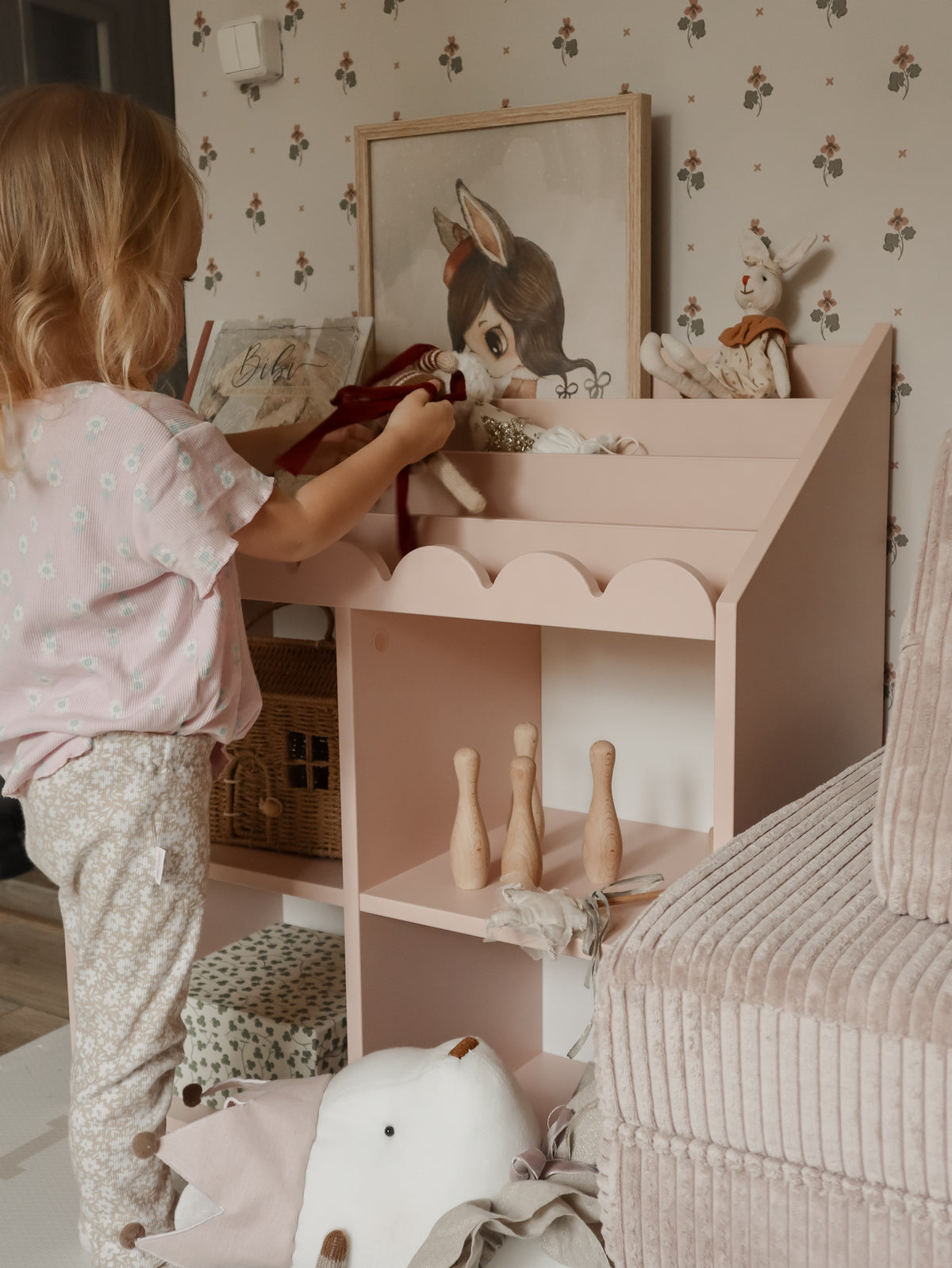 Boknok, Montessori bokhylla, solnedgång