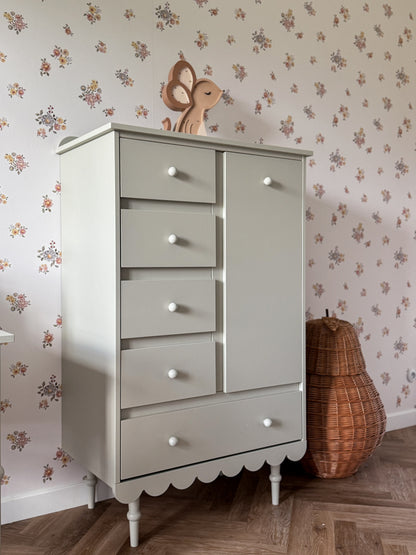 Wood Luck Design, byrå hög, Babushka Olive