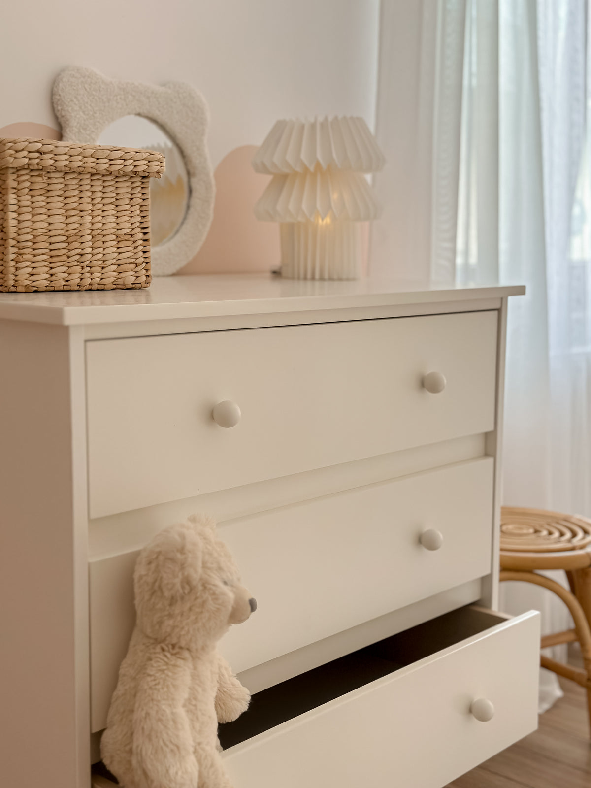 Wood Luck Design, byrå, Babushka White