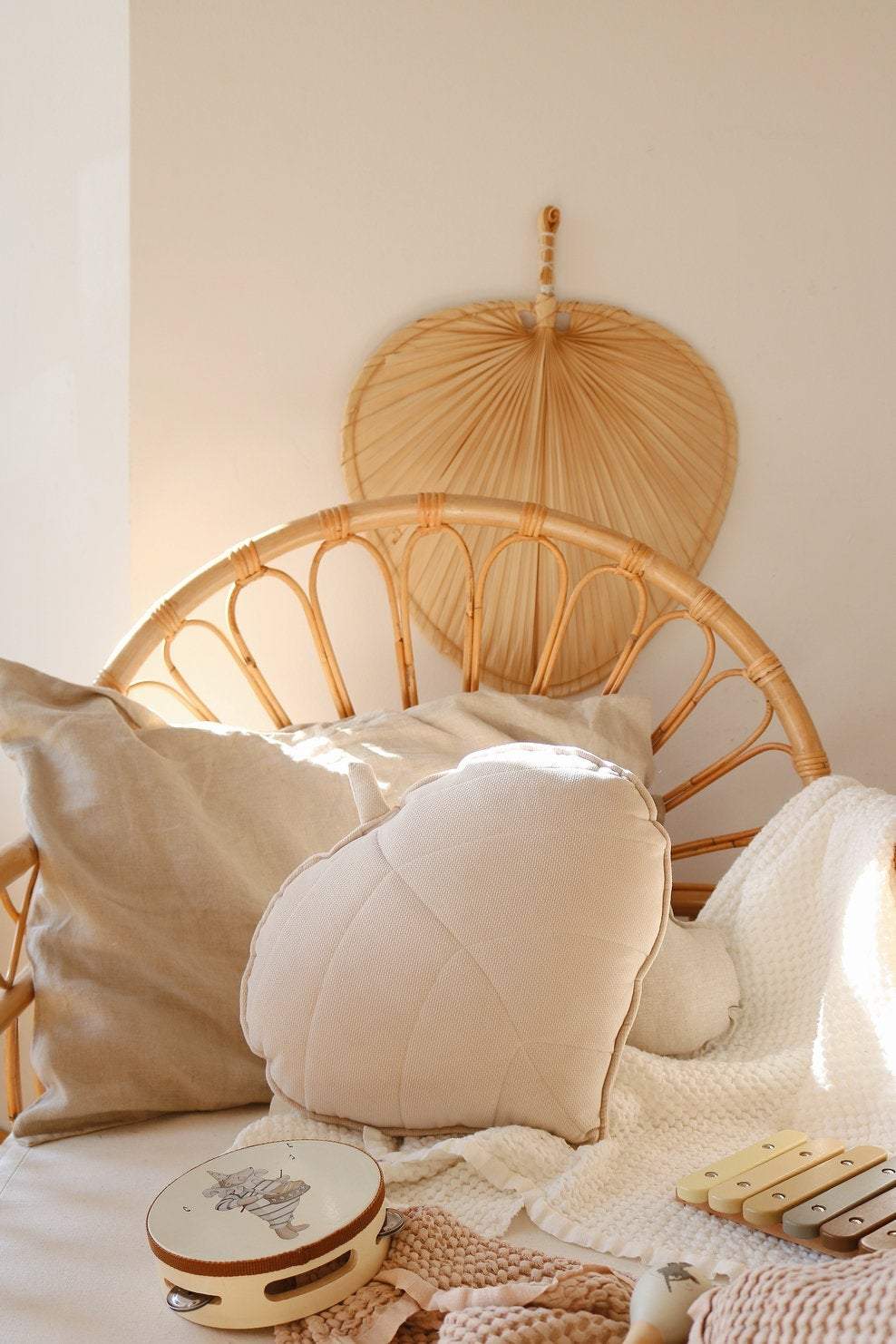 Moi Mili Decorative pillow, Velvet Leaf "Cream"