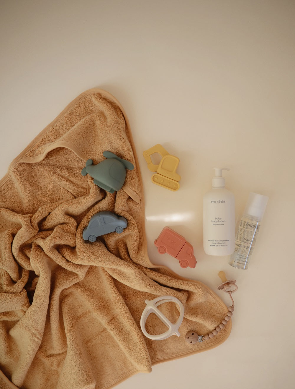 Mushie, Silicone Bath Toy, Vehicles