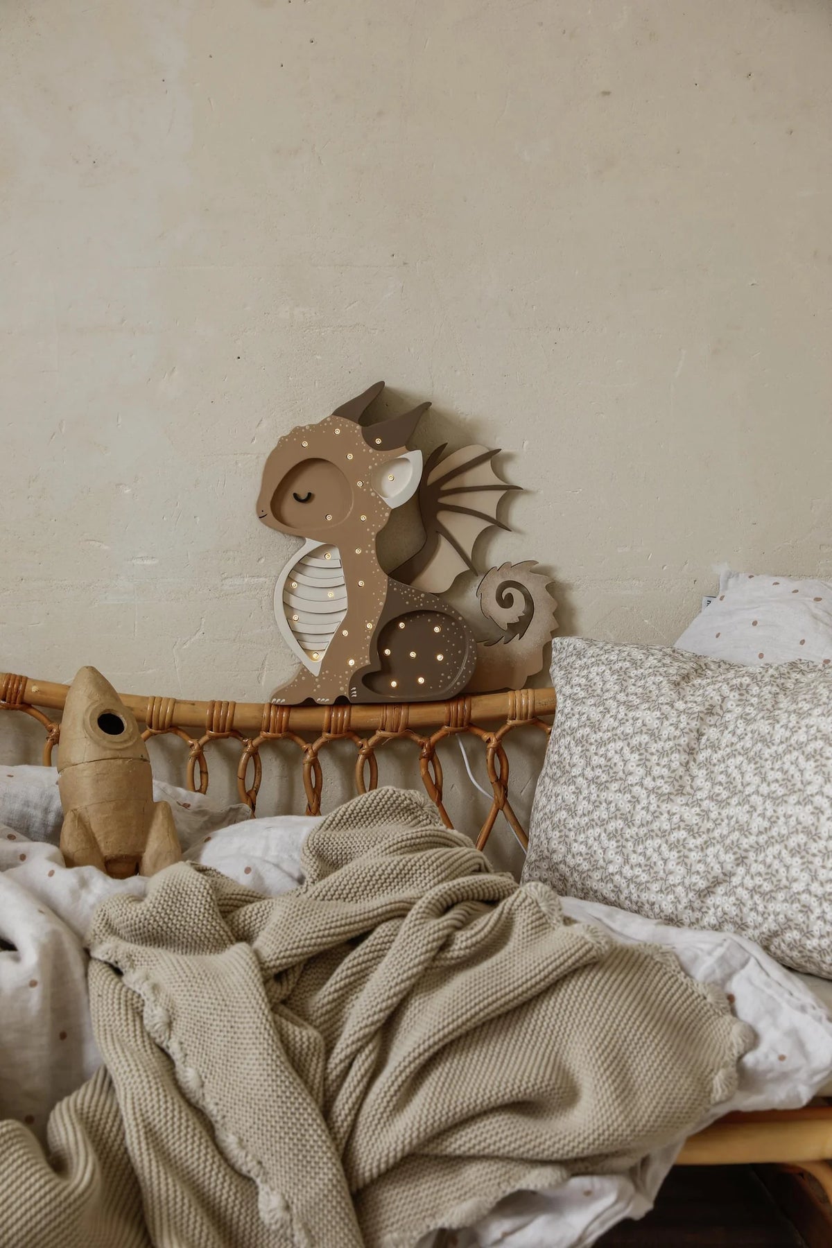 Little Lights Night light, Baby Dragon, Tiramisu Brown