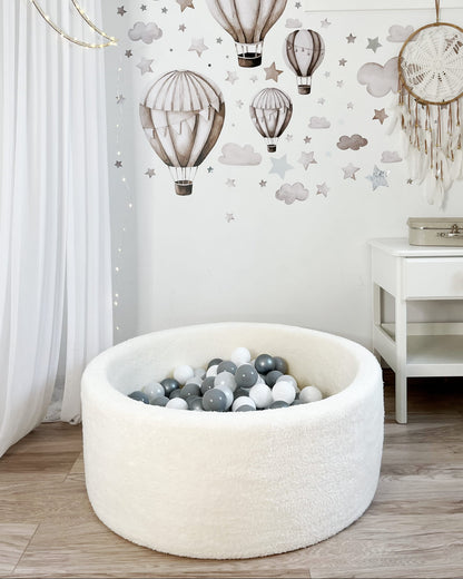 Monio, Pallomeri, Boucle White