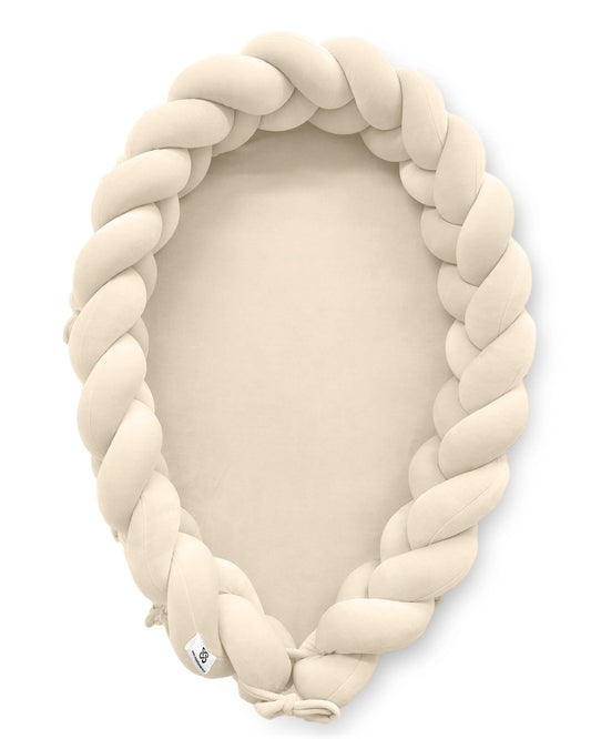 Unipesä, Cream