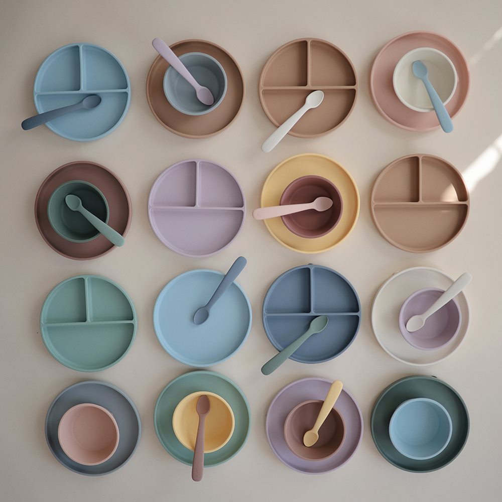 Mushie Silicone plate with suction cup, Cambridge Blue