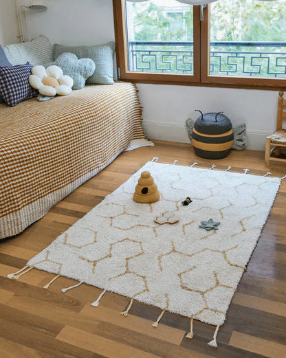 Planet Bee, Washable Rug, Pollination