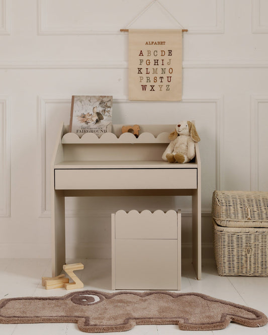 Book Nook, Montessori Pöytä ja Tuolit, Latte