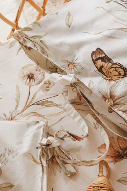 Matuu Duvet cover set, Gold Meadow On White