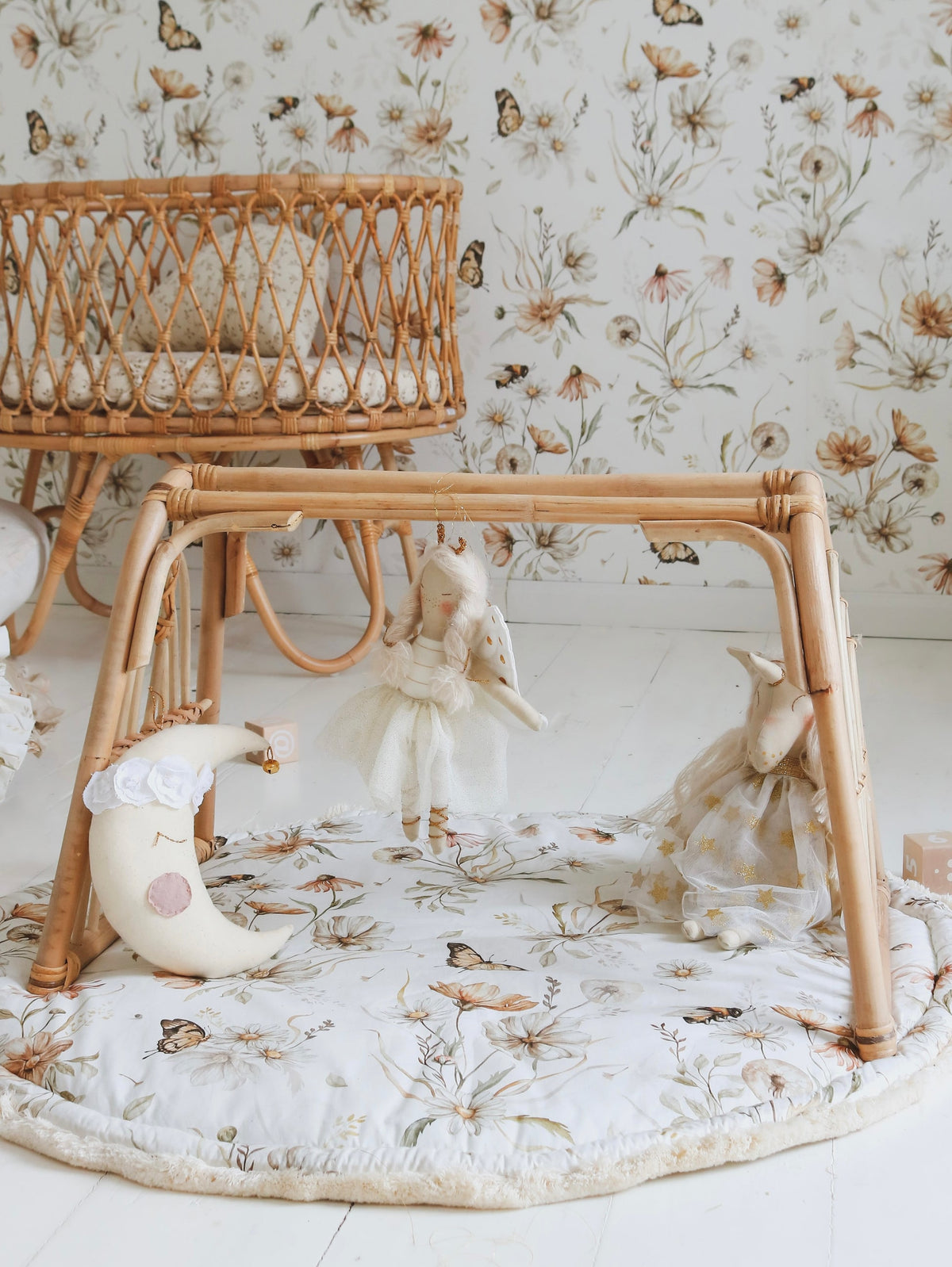 Matuu Gold Meadow on White&Cream, Rug