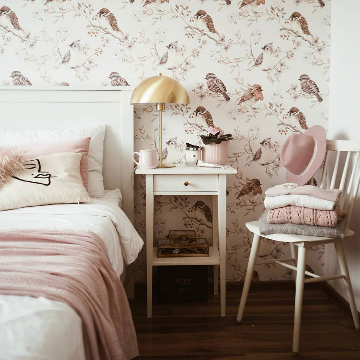 Birds White-Gray, Tapetti