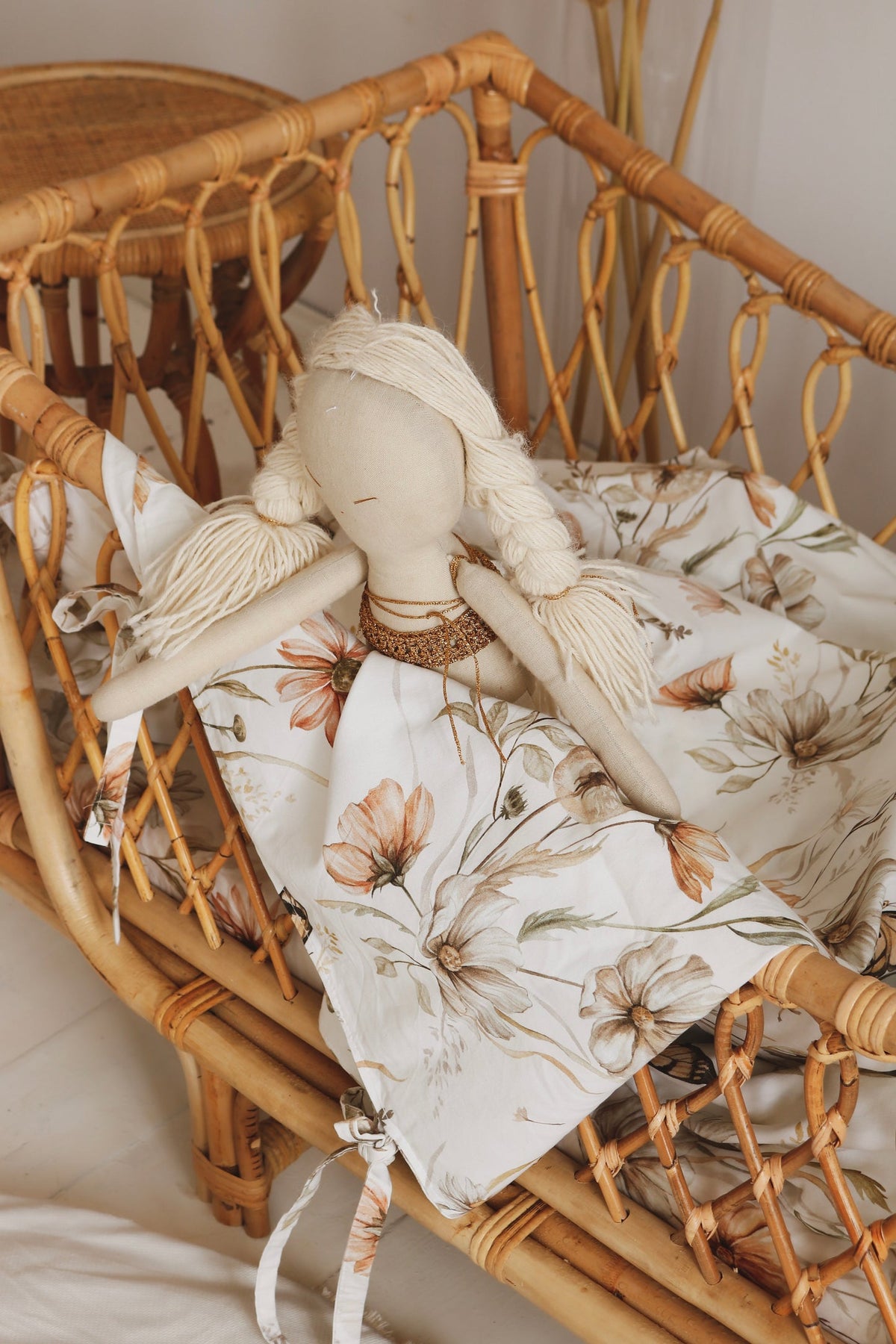 Matuu Duvet cover set, Gold Meadow On White