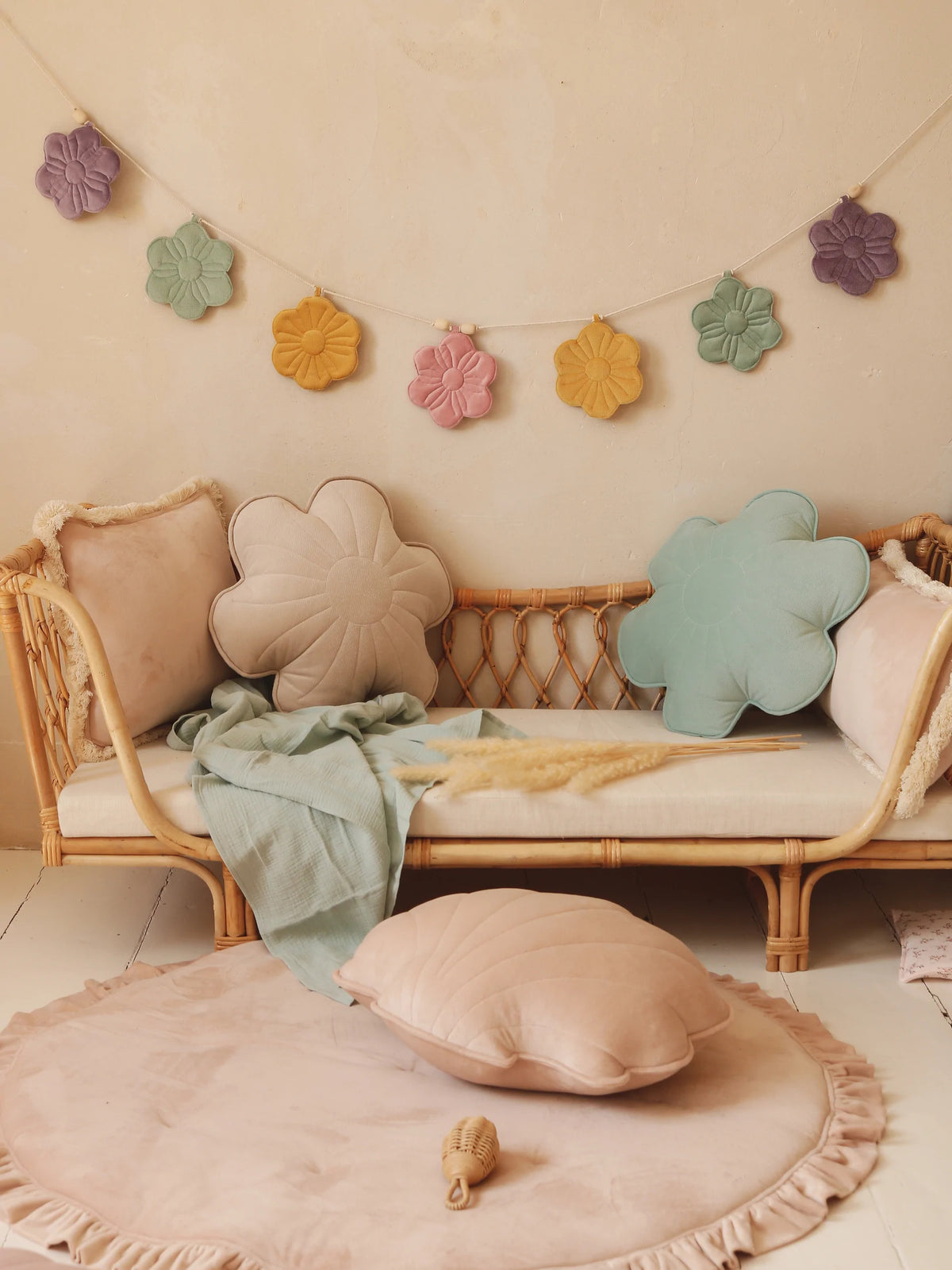 Moi Mili Leikkimatto, Velvet With Frill "Latte"