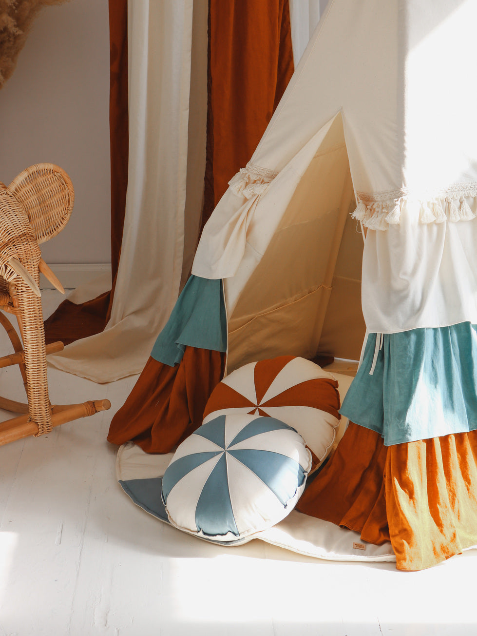 Hi Mili Play Tent Set, Circus