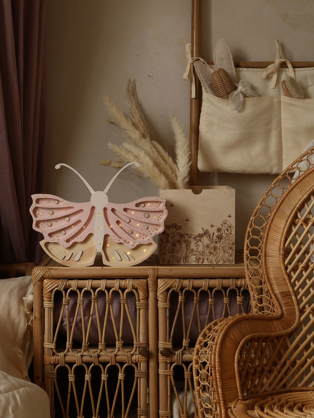 Little Lights Yövalo, Butterfly Strawberry Cream