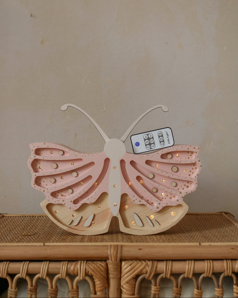 Little Lights Yövalo, Butterfly Strawberry Cream