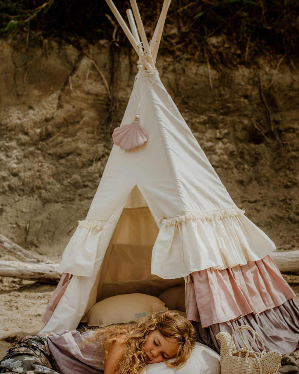 Hi Mili Play Tent Tiipii, Powder Frills